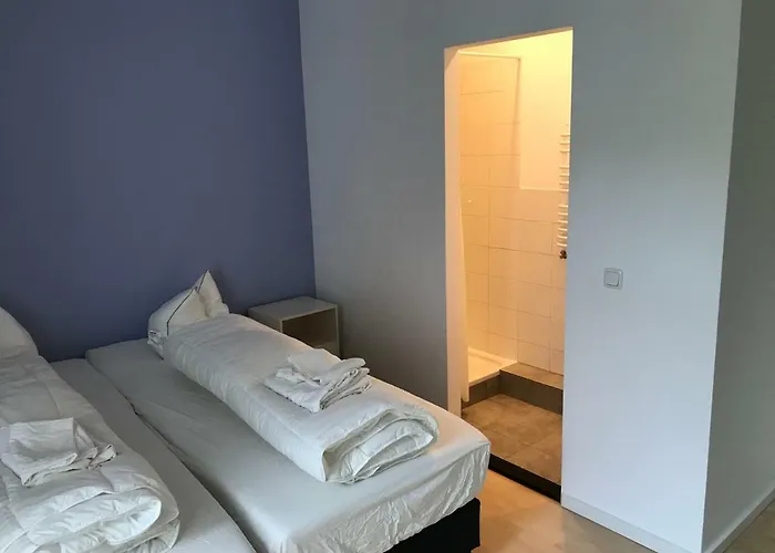 Weisse Haus Am Fluss * Hahnenkopf